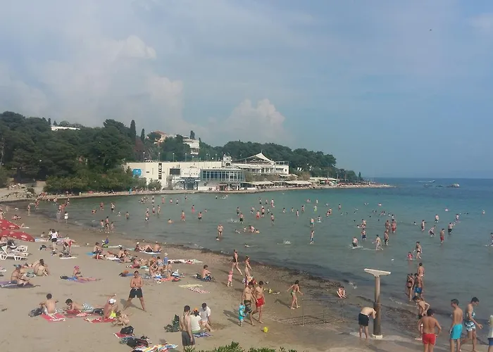 Nina, In City Centre Apartment *