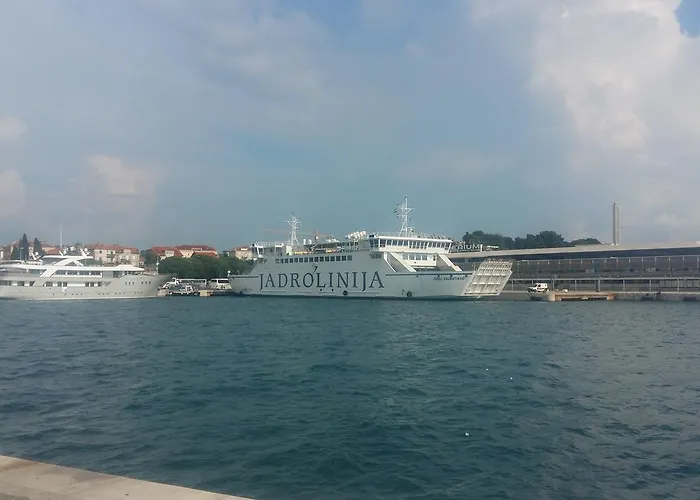 Nina, In City Centre Apartment